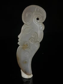 An Exquisite Agate Figure Ornament
