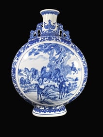 A Exquisite Blue and White Horse Pattern Vase