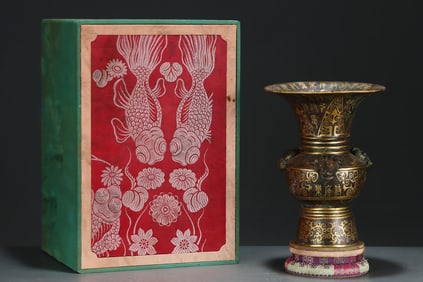 A Rare Gold and Silver-Inlaid Bronze Bronze Animal Head Vase, With Inscription