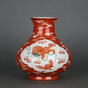 A Exquisite Iron-Red Lion Pattern Vase