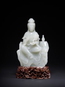 Hetian Jade Statue of Avalokitesvara Ornament