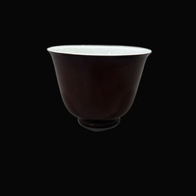 A Exquisite Soy Sauce Glazed Cup