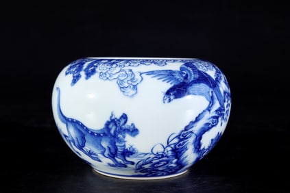 A Exquisite Blue and White Auspicious Beast Pattern Brush Washer
