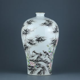A Exquisite Ink Color Bamboo Famille-Rose Flower and Bird Pattern Vase