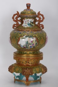 Enamel Carved Painted Gold Figure Pattern Jar With a lid