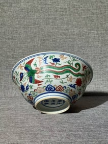 A Exquisite Wucai Dragon and Phoenix Pattern Bowl