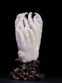 A Rare Hetian Jade Bergamot Ornament