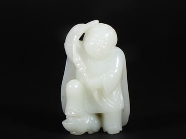 A Exquisite Hetian Jade Figures-Shaped Ornament