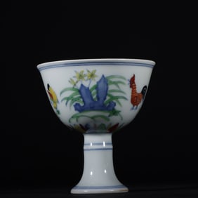 A Exquisite Doucai Fowl Pattern Cup