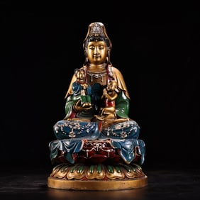 A Exquisite Gilt Bronze Statue of Avalokitesvara Ornament