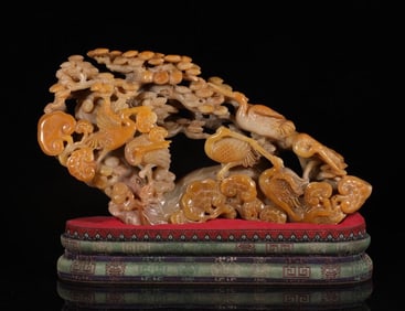 A Exquisite Shoushan Tianhuang Stone Flower and Bird Pattern Ornament