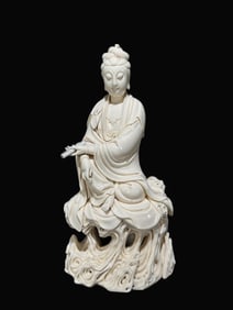 A Exquisite BDehua Kiln Statue of Avalokitesvara Ornament