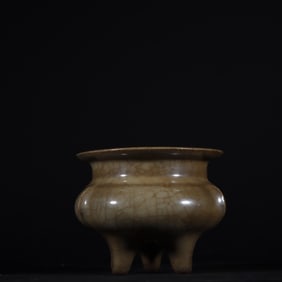 A Exquisite Guan yao Yellow Glazed Ice Crackle Pattern Gourd-Shaped Vase