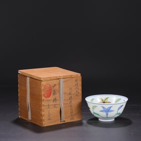A Exquisite Doucai Interlocking Flower Pattern Bowl