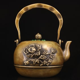 A Exquisite Pure Copper Inlaid Gems Flower Pattern Ewer