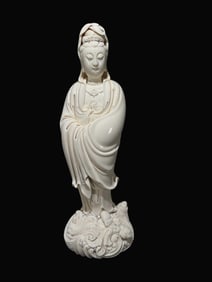 A Exquisite BDehua Kiln Statue of Avalokitesvara Ornament
