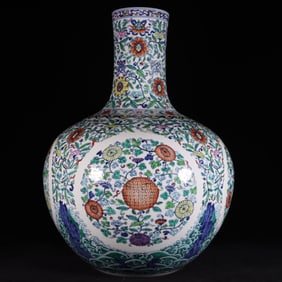 A Exquisite Blue and White Doucai Flower Pattern Vase