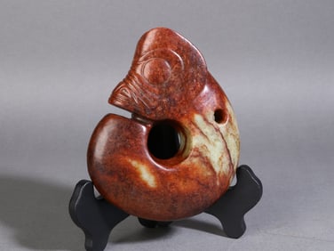 A Exquisite Hotan Jade Dragon Shaped Ornament