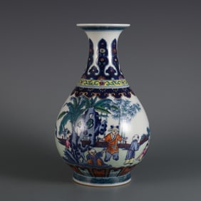 A Exquisite Doucai Figures Pattern Vase
