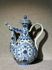 A Exquisite Blue and White Interlocking Lotus Flower Pattern Ewer