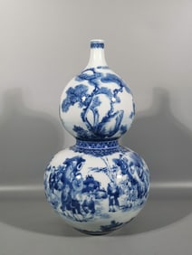 A Rare Blue and White Character and Story Pattern Gourd-Shaped Vase