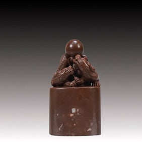 An Exquisite Shoushan Stone Dragon Pattern Seal