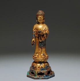A Solemn Gilt Bronze Statue of Sakyamuni