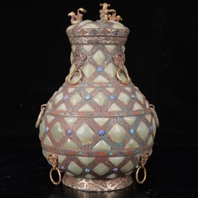 An Archaic Bronze Inlaid Gold and Silver Flower Pattern Double-Ears Vase,Inlaid Gems
