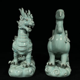 A Pair of Exquisite Ru yao Dragon and Phoenix Ornament