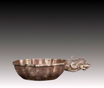 An Exquisite Silver Dragon Brush Washer