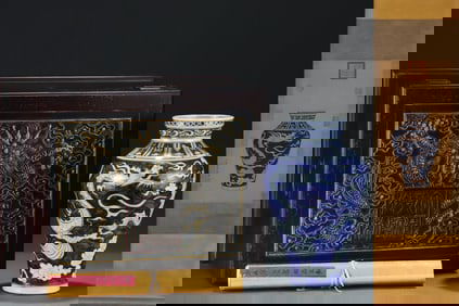 A Rare Blue and White Auspicious Cloud and Dragon Pattern Vase,With Vertical Scroll Painting on Silk