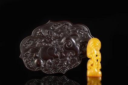 An Exquisite Tianhuang Stone Ganoderma lucidum-Shaped Seal