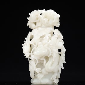An Exquisite White Jade Dragon Pattern Bottle