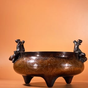 An Exquisite Bronze Inlaid Silver Peach-Ears Tripod Censer