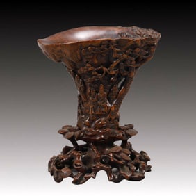 A Precious Eaglewood 'Pine& Figure' Cup