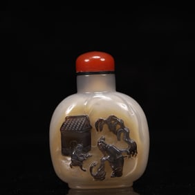 An Exquisite Agate Character and Story Pattern Snuff Bottle