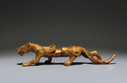 An Exquisite Gilt Bronze Auspicious Beast Ornament