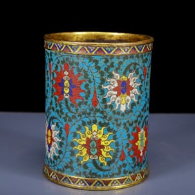 An Exquisite Cloisonne Lotus Pattern Vase