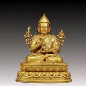 A Solemn Gilt Bronze Statue of Tsongkhapa