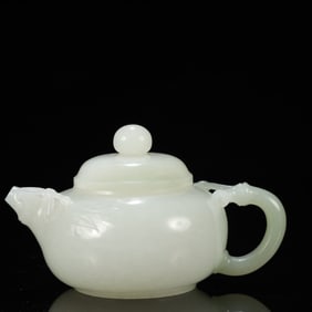 An Exquisite White Jade Bamboo Pattern Teapot