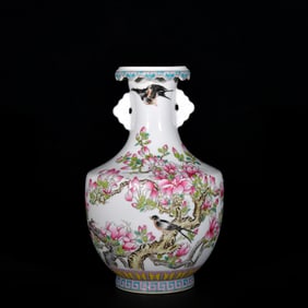 An Exquisite Enamel Flower and Bird Pattern Double-Ears Vase