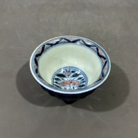 An Exquisite Ji Blue Glazed Blue and White Underglaze-Red Flower Pattern Cup