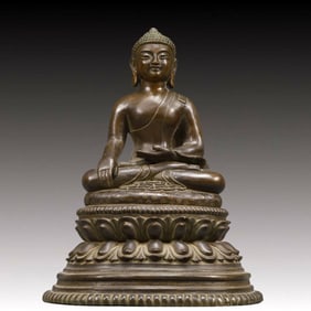 A Solemn Bronze Statue of Sakyamuni