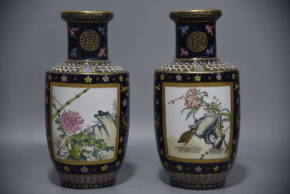 A pair of Exquisite Ji Blue Glazed Painted Gold Flower and Bird Pattern Vase