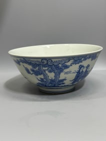 A Exquisite Blue and White Figures Pattern Bowl