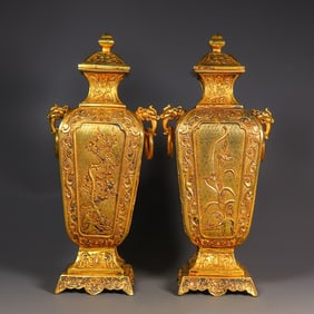 A pair of Exquisite Gilt Bronze Relief Flower Pattern Vases