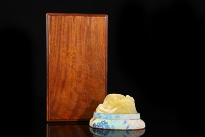 Shoushan Stone Tianhuang Stone Carved Landscape Pattern Mountain Ornament