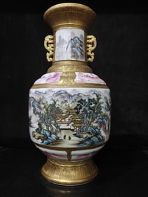 A Exquisite Enamel Gilt Landscape Pattern Vase
