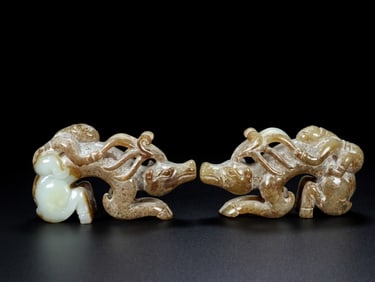 A pair of Hetian Jade Deer Ornament