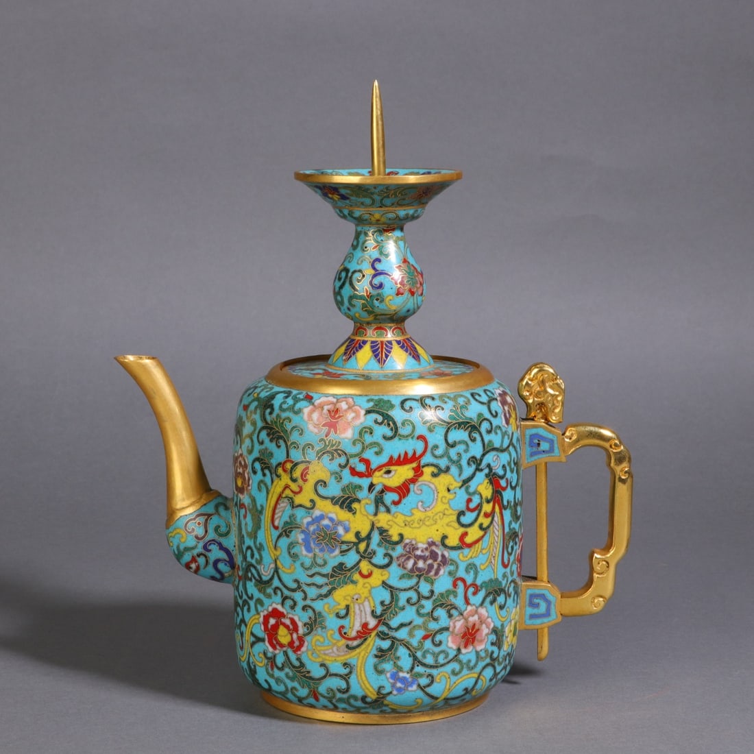 A Exquisite Cloisonne Phoenix Pattern Candlestick: A Exquisite Cloisonne Phoenix Pattern Candlestick,Qing Dynasty, China,Qianlong Four-character Mark,Size:8.5inx7.1in,Weight:910g 掐丝珐琅凤凰烛台,中